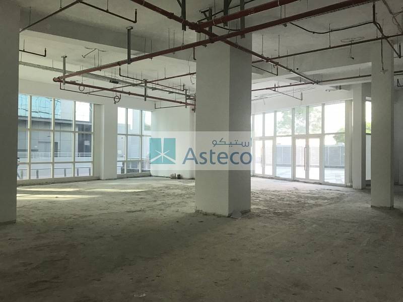 Retail G+M Terrace area|Facing main SZR