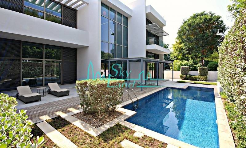 CONTEMPORARY 6 BEDROOM VILLA IN MBR DISTRICT ONE