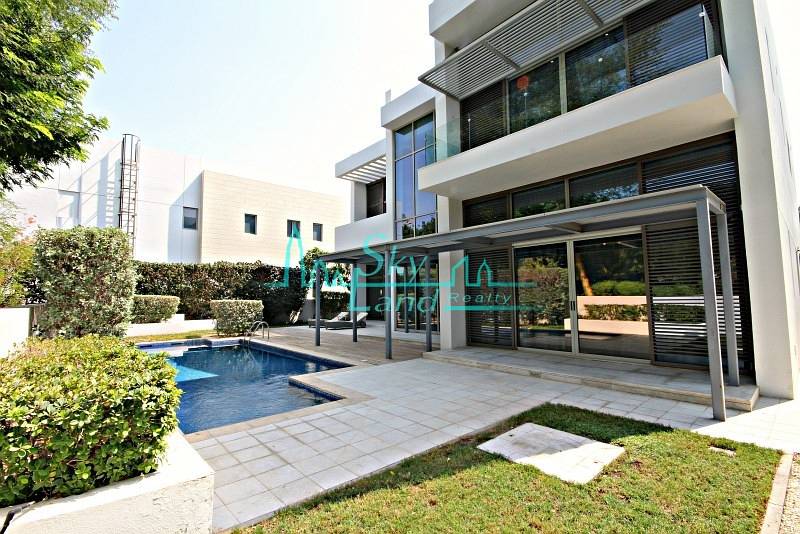 CONTEMPORARY 4 BEDROOM VILLA IN MBR DISTRICT ONE