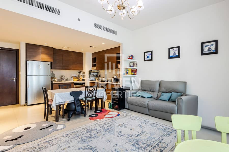 Modern & Spacious | Vacant | Park Views Modern & Spacious | Vacant | Park Views