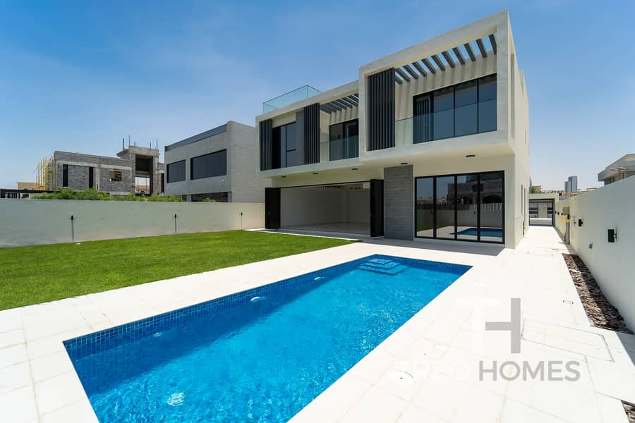 Custom Built | Brand New | 5 Bedroom Villa Custom Built | Brand New | 5 Bedroom Villa