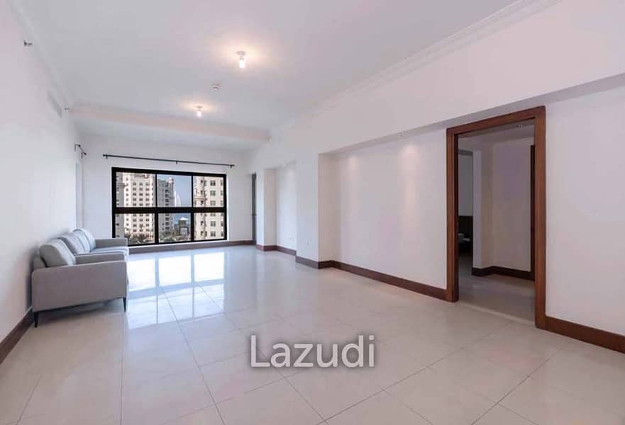 Spacious Kitchen | Walking Distance to the Beach Spacious Kitchen | Walking Distance to the Beach