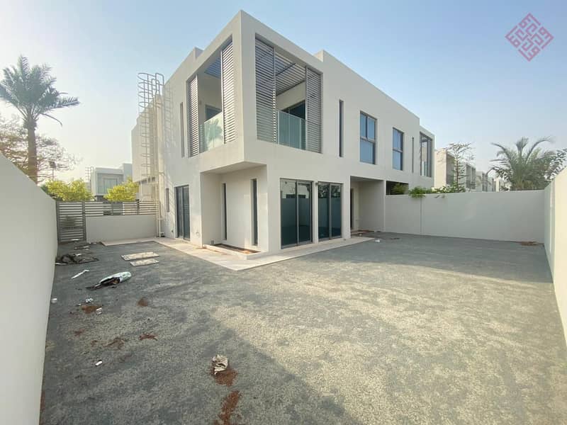 Big villa available in zahia for less rent Big villa available in zahia for less rent
