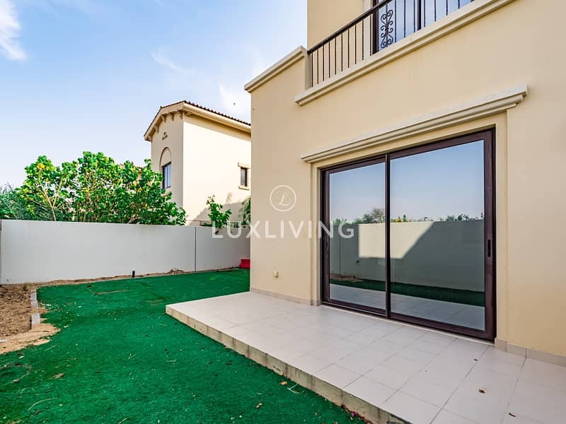 Well Maintained | Vacant on Transfer | Great View Well Maintained | Vacant on Transfer | Great View