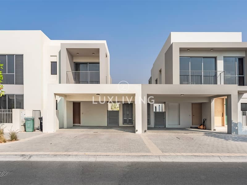Upgraded Villa | Amazing Location | Park View Upgraded Villa | Amazing Location | Park View