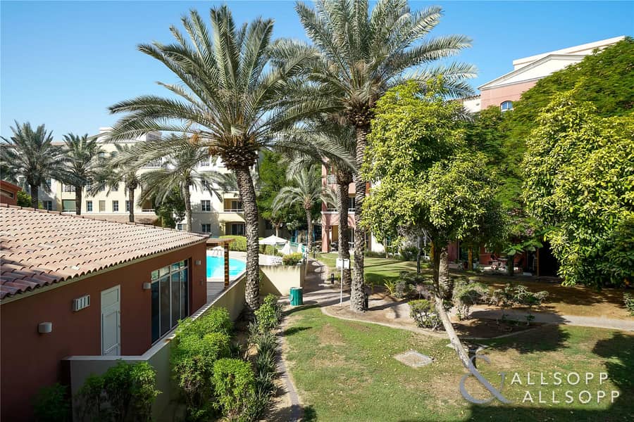 Studio Apt | Parking Spaces | Garden West Studio Apt | Parking Spaces | Garden West