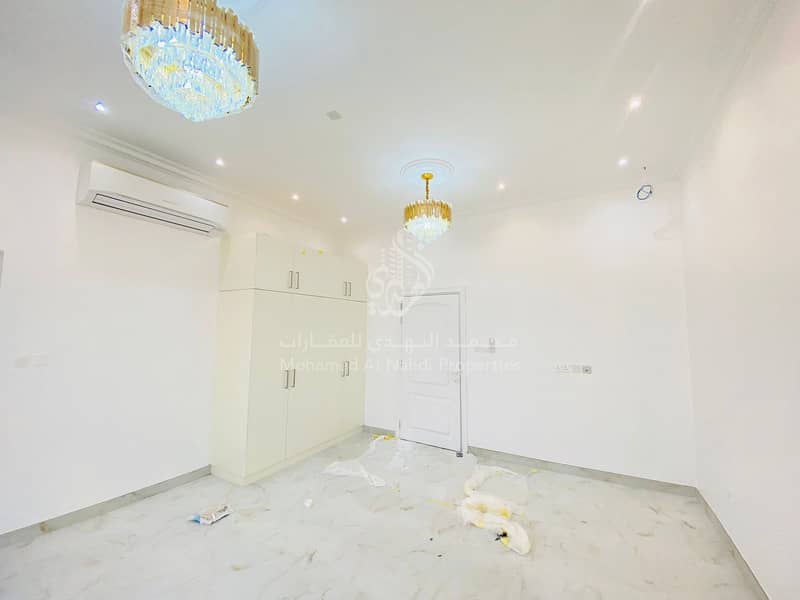 NICE VILLA ! 4BHK ! WARQAA ! 190K NICE VILLA ! 4BHK ! WARQAA ! 190K