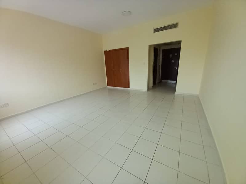 استوديو مدهش تمت صيانته جيدًا متوفر في مجموعة فرنسا ، المدينة الدولية. استوديو مدهش تمت صيانته جيدًا متوفر في مجموعة فرنسا ، المدينة الدولية.