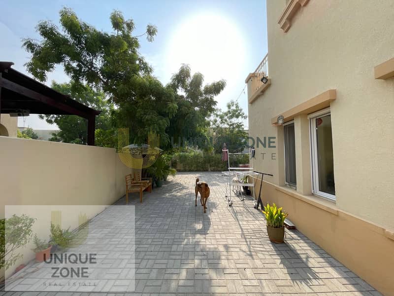 STUNNING LAKE VILLA -TYPE 4E -HUGE PLOT STUNNING LAKE VILLA -TYPE 4E -HUGE PLOT
