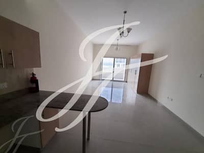 Studio for Rent in Majan, Dubai - Furnished Large Studio With Balcony | 6 Cheque