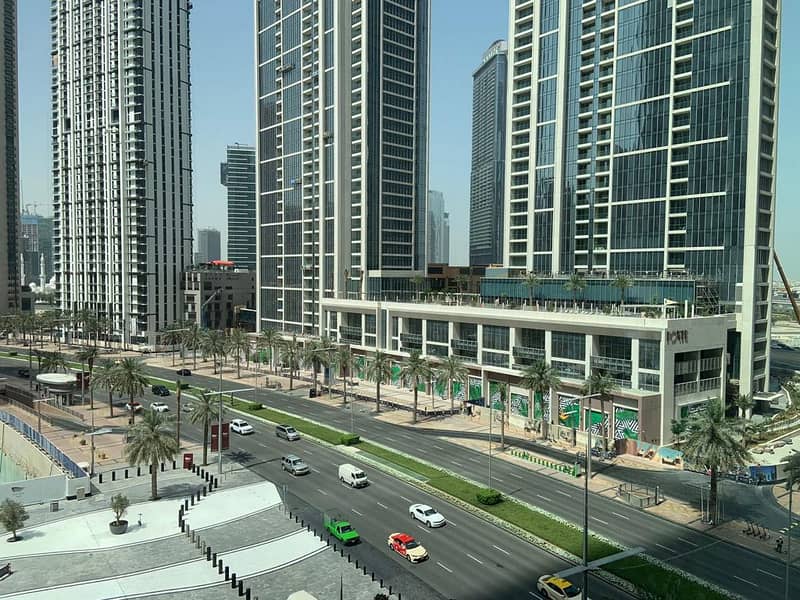 Super Neat & Clean / Vacant / Huge Windows & Amazing View / Balcony Super Neat & Clean / Vacant / Huge Windows & Amazing View / Balcony
