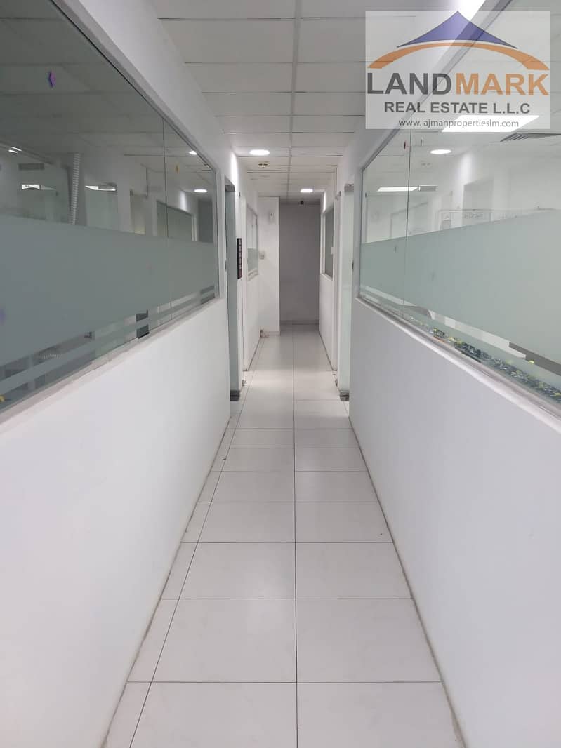 مكتب مفتوح / مطل على البحر متاح للإيجار في برج فالكون B1 عجمان مكتب مفتوح / مطل على البحر متاح للإيجار في برج فالكون B1 عجمان