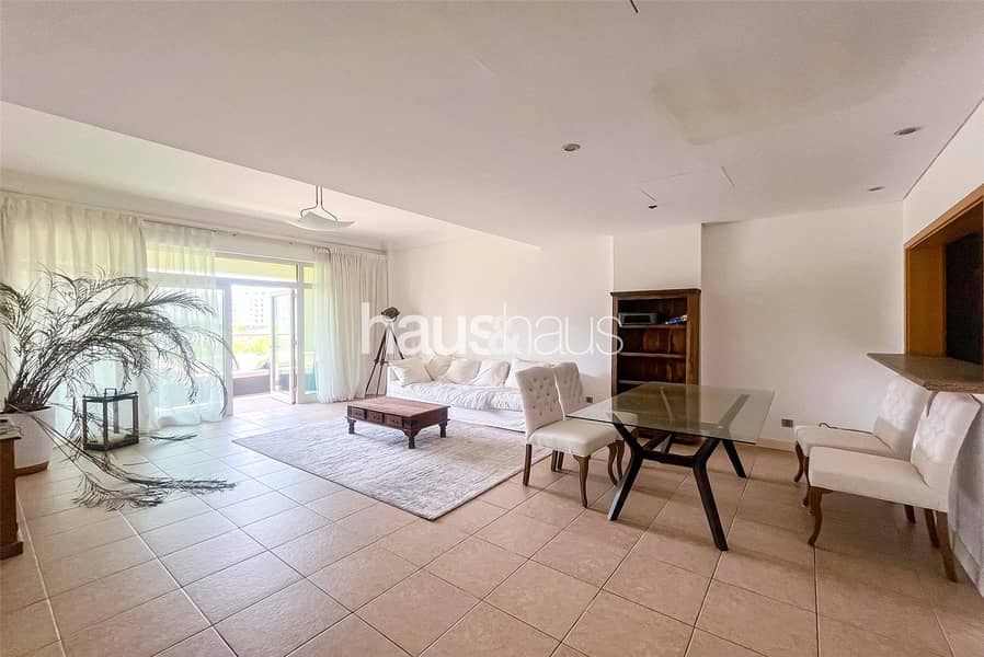 Fully Furnished | Recently Painted | Beach Fully Furnished | Recently Painted | Beach