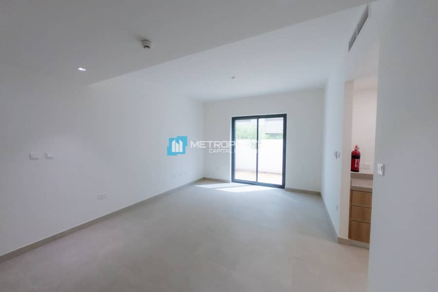 Standalone 2BR+M | Single Row | Owner Occupied Standalone 2BR+M | Single Row | Owner Occupied
