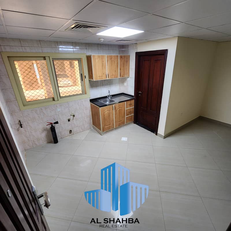 Ground Floor Studio ∫ Central A/C Units ∫ Close to School District Ground Floor Studio ∫ Central A/C Units ∫ Close to School District