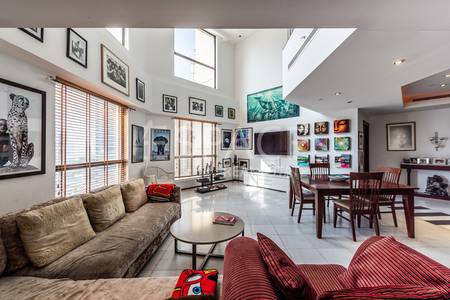 Renovated Duplex Apartment with Marina View Renovated Duplex Apartment with Marina View