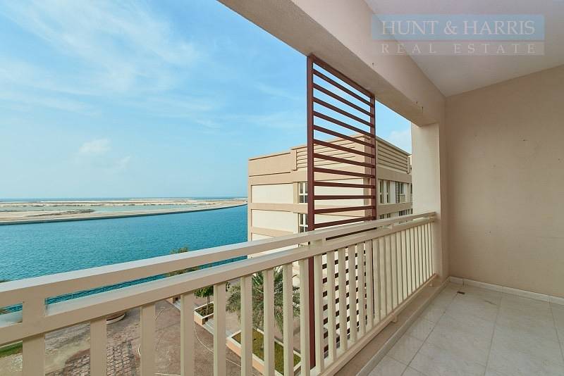 Stunning Lagoon Views - Two Bedroom Apartment - Mina Al Arab