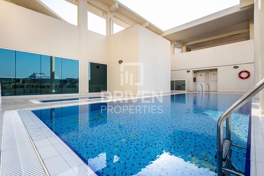 Bright and Iconic unit | Good Investment Bright and Iconic unit | Good Investment