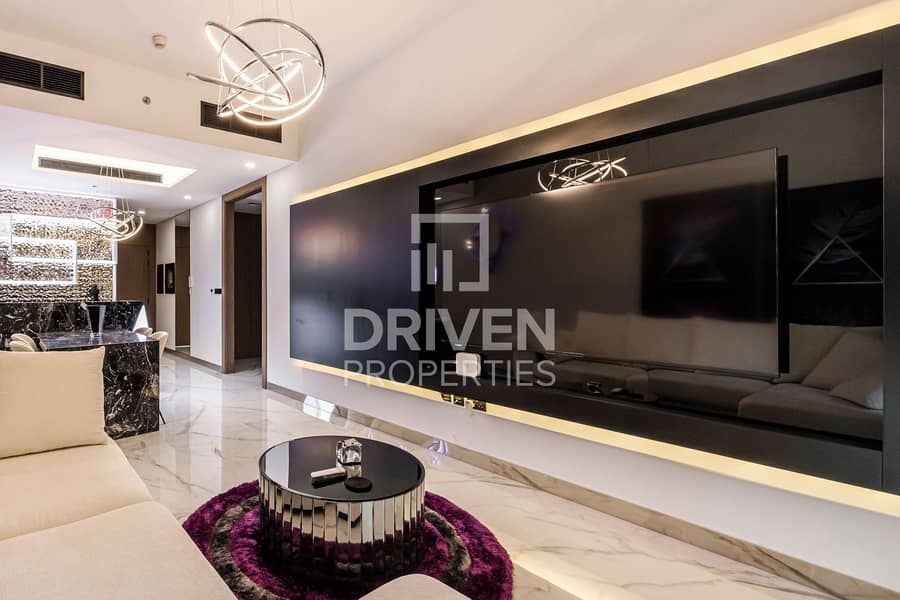 Upgraded Unit with Canal and Burj views Upgraded Unit with Canal and Burj views