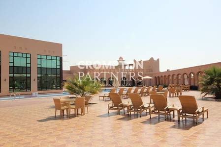 Huge Five Bed Villa Huge Five Bed Villa