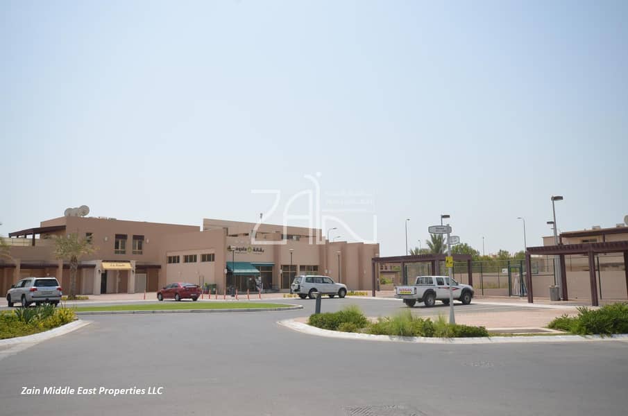 Single Row Villa with Private Pool and Big Garden Single Row Villa with Private Pool and Big Garden