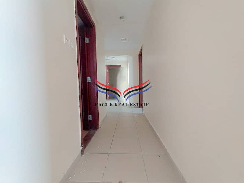 شقة في شارع الوحدة 2 غرف 37000 درهم - 7798209