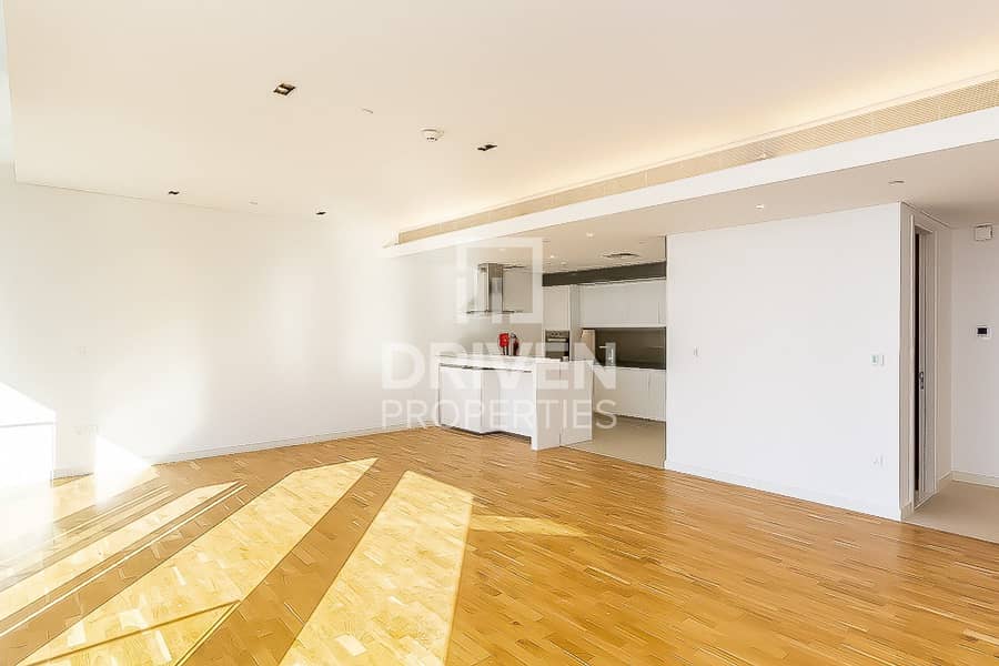 Vacant | Comfy Spacious Unit | Furnished Vacant | Comfy Spacious Unit | Furnished