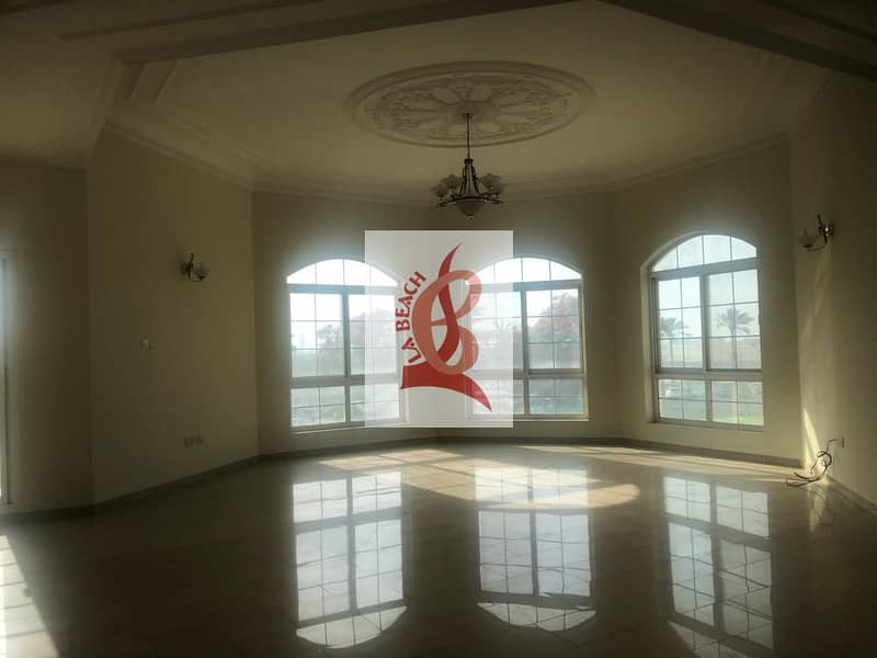 Well Maintained I Independent Villa I Main Road I Annual Rent 285,000 AED Well Maintained I Independent Villa I Main Road I Annual Rent 285,000 AED