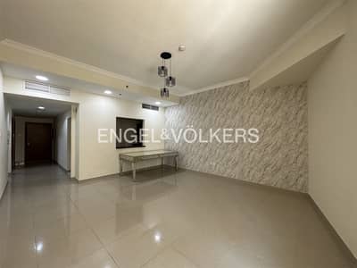 Pool View | All En suite | Ready to Move-in