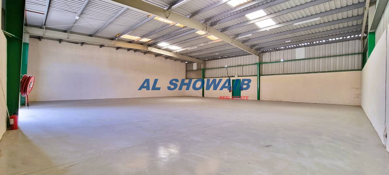 3300 SQ-FT COMMERCIAL WAREHOUSE - AL QUOZ IND 3