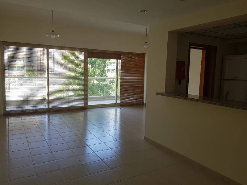 Pool Facing Large 2 Bedroom Plus Study For Rent in Al Thayyal 3 Greens