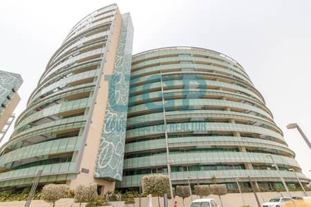 4 Bedroom Flat for Sale in Al Raha Beach, Abu Dhabi - Wonderful View| Waterfront Living| Large Balcony