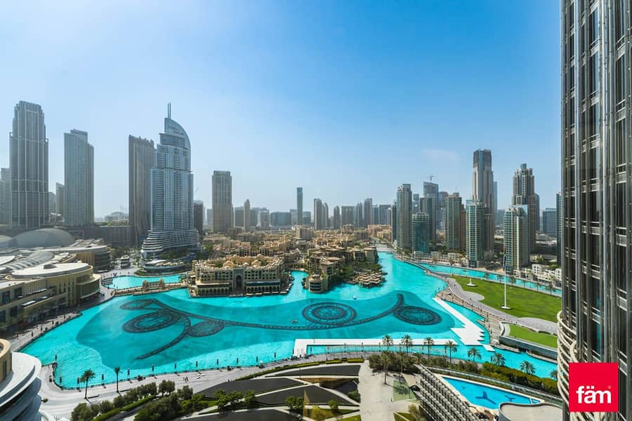 Vacant! | Full Fountain View! Low Floor! Vacant! | Full Fountain View! Low Floor!