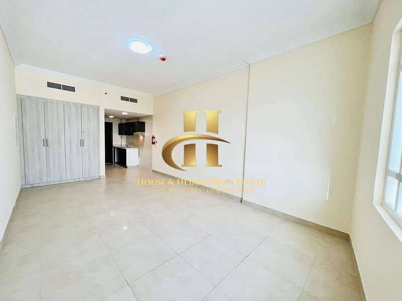 Community View-Modern Lifestyle-High End Finish Community View-Modern Lifestyle-High End Finish