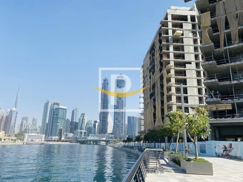Stunning Views | Modern Layout |Waterfront Living Stunning Views | Modern Layout |Waterfront Living