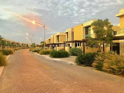 DAMAC HILLS - SPACIOUS BRAND NEW 3 BEDROOM VILLA DAMAC HILLS - SPACIOUS BRAND NEW 3 BEDROOM VILLA