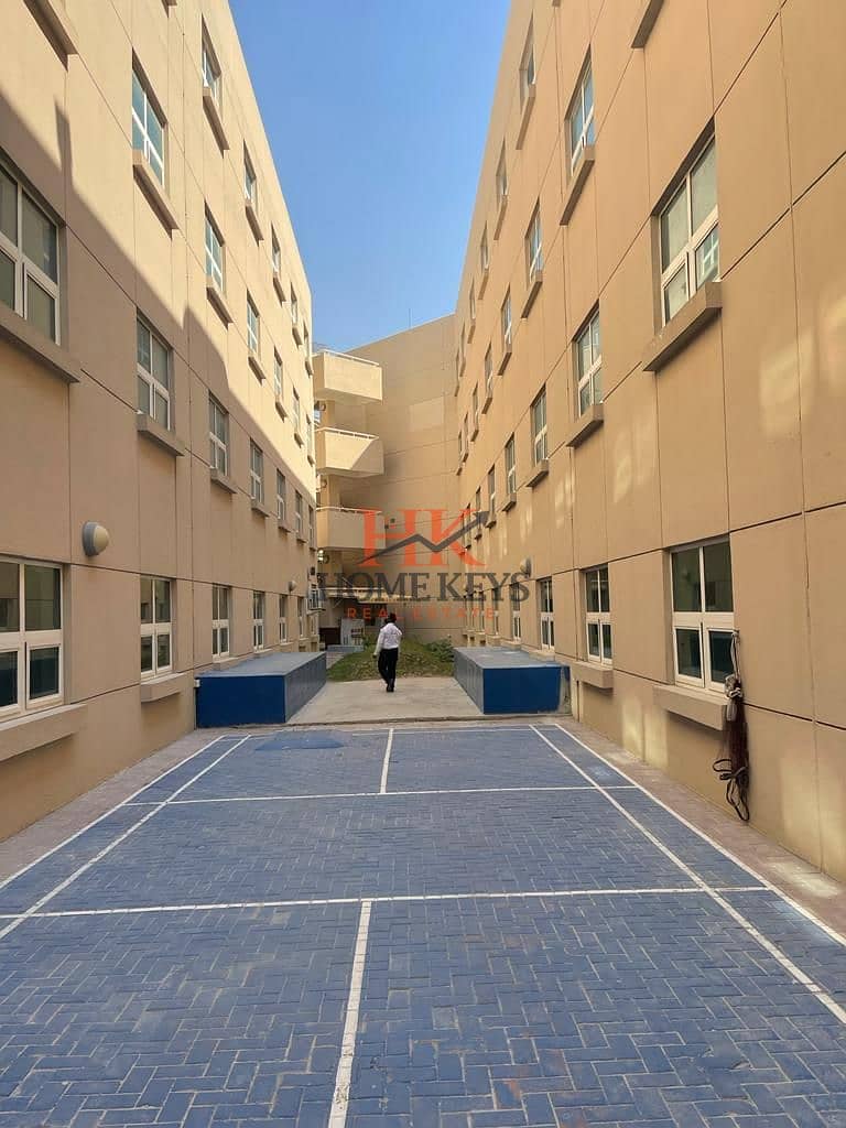 موقع متميز | مرافق رئيسية | سكن عمال مستقل للإيجار في مجمع دبي للاستثمار موقع متميز | مرافق رئيسية | سكن عمال مستقل للإيجار في مجمع دبي للاستثمار