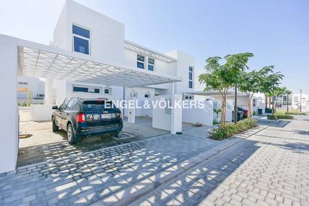 Largest Semi Detached 3 BHK Plus Maid's! Largest Semi Detached 3 BHK Plus Maid's!