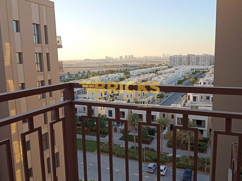 Huge Balcony / High Floor / Ready To Move in On March Huge Balcony / High Floor / Ready To Move in On March