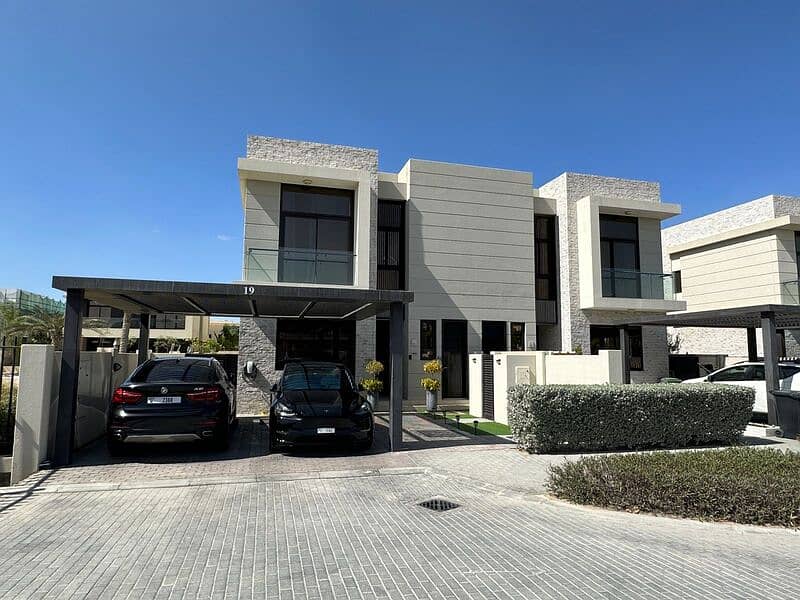 Corner Plot THL | Next to Park | Single Row | 3BR Corner Plot THL | Next to Park | Single Row | 3BR