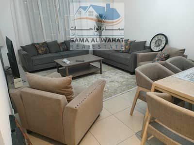 3 Bedroom Apartment for Rent in Al Khan, Sharjah - Al-Khan, Al-Rose Tower 1, three rooms, a hall with a balcony, sea view, 3 bathrooms, and a store. The price is 7000,