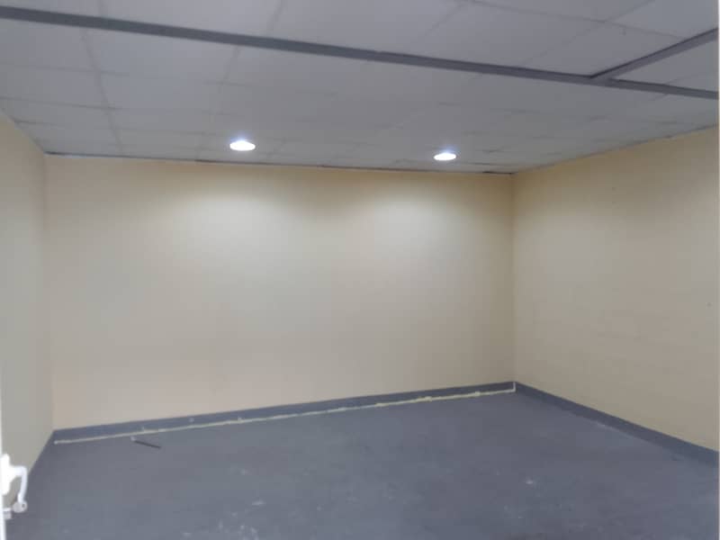 Ready To Move-In Vey low Price  Storage Warehouse  For Rent In Al Quoz Industrial Area 2 (AR)