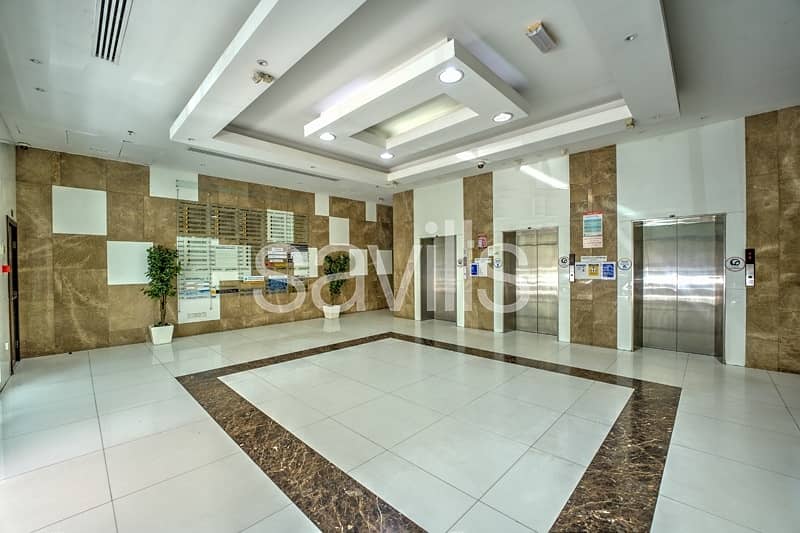 Fitted office for rent|Prime location|Corniche|Sharjah