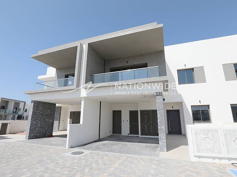 A Beautifully Designed Single Row Townhouse A Beautifully Designed Single Row Townhouse