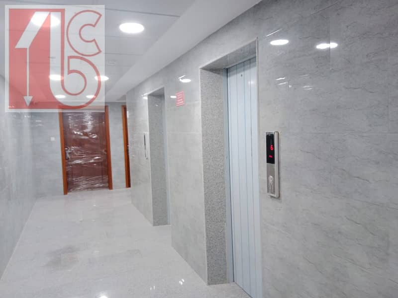 4 Lobby & Lifts - الممر والمصاعد