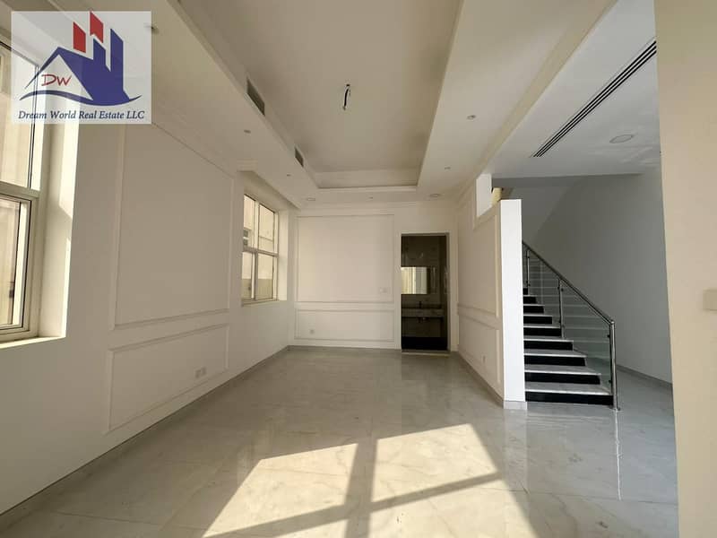 فیلا في حوشي 3 غرف 1800000 درهم - 7822287 فیلا في حوشي 3 غرف 1800000 درهم - 7822287