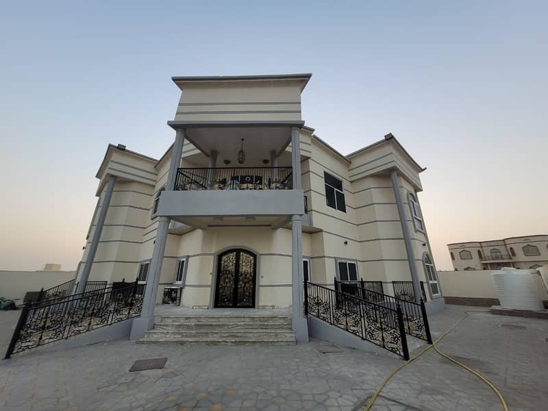 LUXORIOUS VILLA FOR SALE IN JURF 1 LUXORIOUS VILLA FOR SALE IN JURF 1