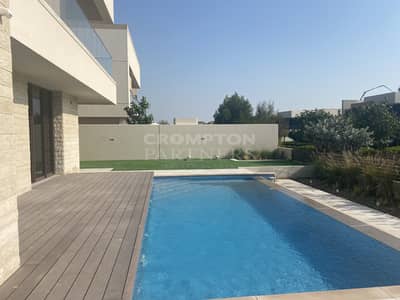 5 Bedroom Villa for Sale in Saadiyat Island, Abu Dhabi - Landscaped Garden | Corner Villa | Pool View