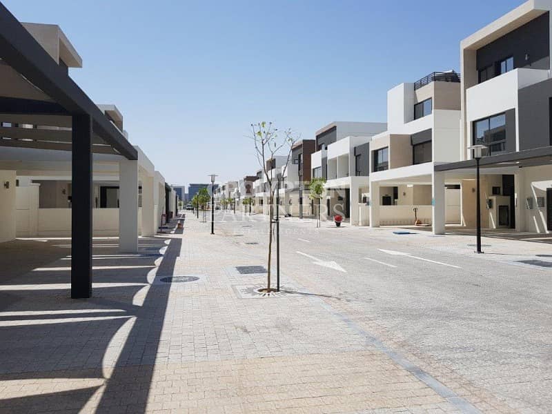 تاون هاوس في فاية حدائق بلووم،حدائق بلووم،المطار 3 غرف 280000 درهم - 7727324 تاون هاوس في فاية حدائق بلووم،حدائق بلووم،المطار 3 غرف 280000 درهم - 7727324