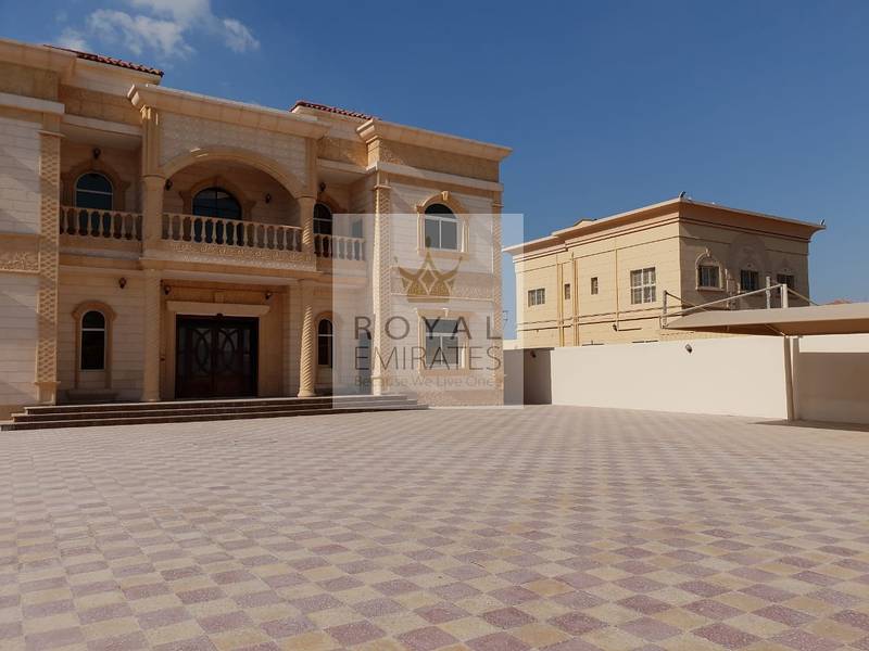 VIP Villa For Rent in Al Barsha | 5 BEdrooms | Massive Size